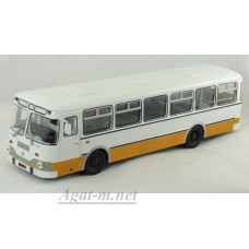 Ликинский автобус-677М городской 1990г. белый/желтый